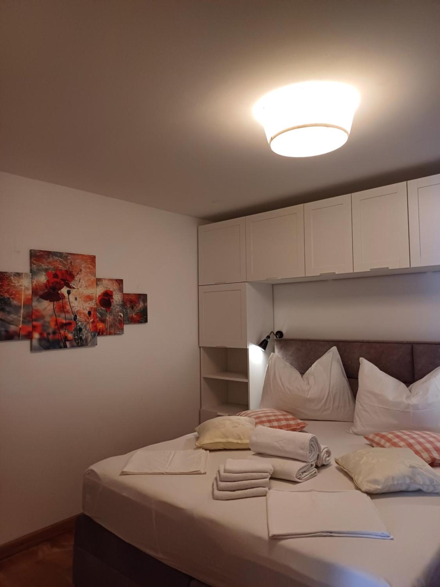 Magdalena Galileo Plaza Apartment Makarska